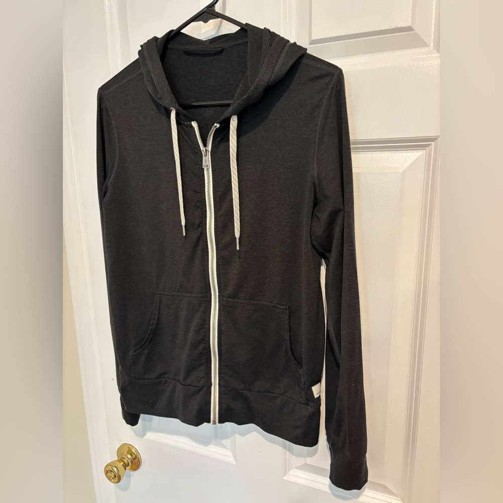 Vuori Halo performance hoodie 2.0 - women’s small